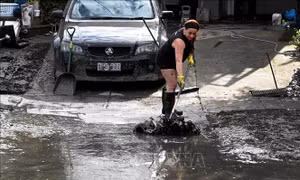 Khu vực miền Đông Australia trong tình trạng báo động cao do lũ lụt 