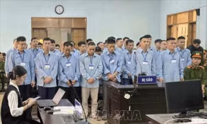 Xét xử 37 bị cáo trong đường dây chế tạo, mua bán vũ khí liên tỉnh
