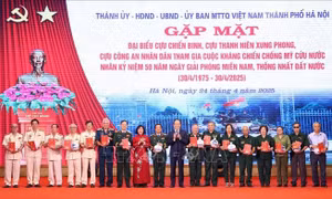 Tri ân những người hiến dâng tuổi xuân cho sự nghiệp bảo vệ, xây dựng Tổ quốc