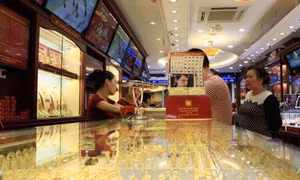 Giá vàng đầu tuần giảm nhẹ