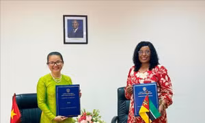 Việt Nam, Mozambique ký Hiệp định mới về hợp tác giáo dục đại học