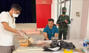Phá 2 chuyên án ma túy lớn, thu giữ 16 bánh heroin và 174.000 viên ma túy tổng hợp