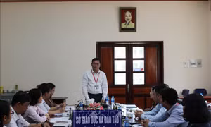 Thứ trưởng Nguyễn Văn Phúc làm việc với Ban Chỉ đạo thi THPT quốc gia thành phố Cần Thơ