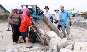 Ứng phó với bão Noru: Hà Tĩnh chủ động các phương án bảo vệ người dân vùng xung yếu