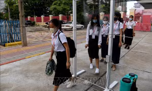 Hàng chục nghìn học sinh Campuchia bắt đầu tựu trường