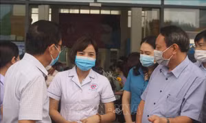 Quảng Ninh chi viện 25 y, bác sỹ cho TP Hồ Chí Minh chống dịch