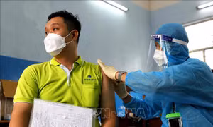 TP Hồ Chí Minh triển khai tiêm vaccine mũi 2 cho những người đã tiêm đợt 4 và 5