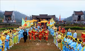 Lễ hội Khai xuân Yên Tử 2025 thu hút đông đảo du khách thập phương