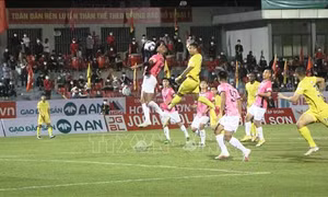Cúp Quốc gia 2022: Hồng Lĩnh Hà Tĩnh ngược dòng đánh bại Nam Định