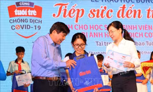 Không để học sinh, sinh viên nào bỏ học vì hoàn cảnh khó khăn do ảnh hưởng dịch bệnh