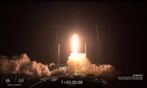SpaceX phóng 60 vệ tinh đầu tiên cung cấp Internet tốc độ cao cho toàn thế giới