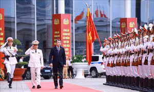 Thủ tướng Lê Minh Hưng dự Lễ đón nhận Danh hiệu Anh hùng LLVTND của Công an Hải Phòng