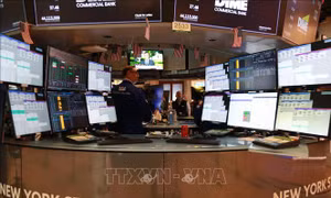 Chỉ số Nasdaq Composite trên đà giảm mạnh nhất kể từ tháng 3/2025