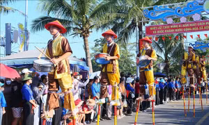 Giữ gìn và phát triển nghệ thuật cà kheo miền biển