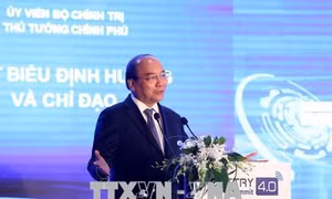 Thủ tướng Nguyễn Xuân Phúc: Nắm bắt cơ hội, nhanh chóng bước lên con tàu 4.0