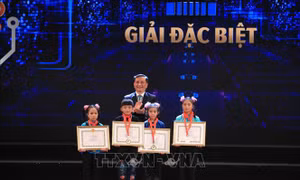 Trao giải Cuộc thi sáng tạo của thanh thiếu niên, nhi đồng toàn quốc lần thứ 17