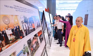 Khai mạc triển lãm ảnh về khối đại đoàn kết toàn dân