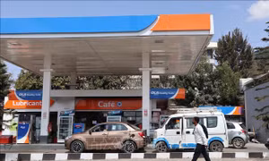 Giá dầu tăng phiên thứ năm liên tiếp trước rủi ro gián đoạn nguồn cung