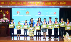 Nối vòng tay thương hỗ trợ trẻ em mồ côi do dịch COVID-19