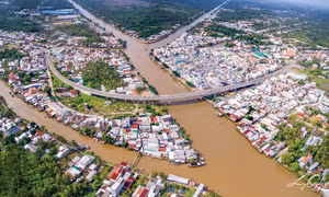 Hội đồng nhân dân tỉnh Hậu Giang quyết nghị thành lập thành phố Ngã Bảy 
