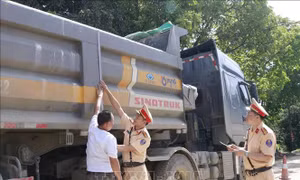 Đảm bảo trật tự an toàn giao thông trên cao tốc Nội Bài - Lào Cai