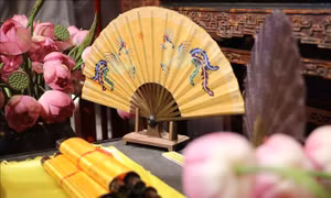 Tái hiện nghi lễ ban quạt dịp Tết Đoan Ngọ tại Hoàng thành Thăng Long