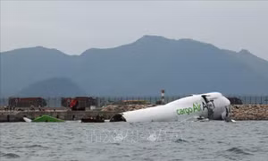 Vụ máy bay trượt khỏi đường băng ở Hong Kong (Trung Quốc): Tìm thấy hộp đen