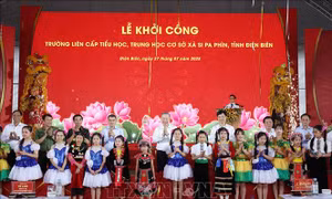Tổng Bí Thư Tô Lâm dự Lễ khởi công Trường liên cấp Tiểu học, THCS xã Si Pa Phìn, tỉnh Điện Biên