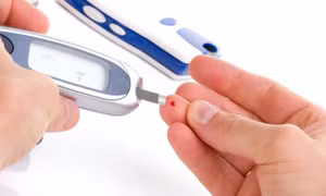 Đường huyết tăng nhẹ cũng làm suy giảm sức khỏe sinh sản ở nam giới