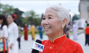 Cộng đồng người Việt tại Lào hướng về Tổ quốc