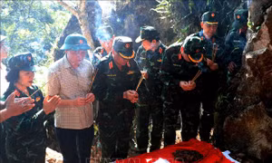 Không để đồng đội nằm lại phía sau