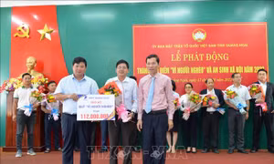 Vận động ủng hộ quỹ để thực hiện mục tiêu giảm nghèo bền vững