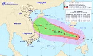 Bão Phanfone đi vào Biển Đông và trở thành cơn bão số 8 năm 2019