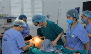 Bệnh viện Trẻ em Hải Phòng học theo Bác bằng thực hành y đức, chăm sóc bệnh nhi tốt