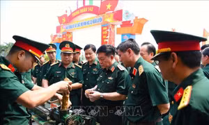Đại tướng Nguyễn Trọng Nghĩa thăm, kiểm tra các đơn vị quân đội tại TP Đà Nẵng 