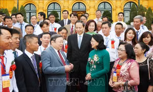 Quyền Chủ tịch nước Đặng Thị Ngọc Thịnh gặp mặt 63 đại biểu nông dân xuất sắc