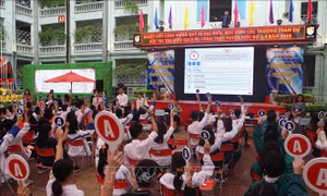 Đẩy nhanh việc triển khai dịch vụ công trực tuyến về giáo dục tại Hà Nội