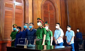 Cựu cảnh sát giao thông môi giới hối lộ bị tuyên phạt 7 năm tù