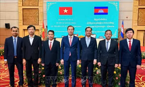 Việt Nam và Campuchia đẩy mạnh hợp tác, phát triển bền vững khu vực biên giới