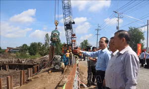 Đồng Tháp khởi công đoạn đường kết nối vùng biển Gò Công