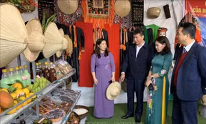 Nhiều hoạt động đặc sắc mở màn chương trình 'Du lịch về miền đất Ngọc'