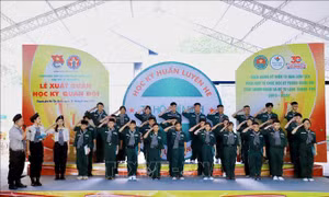Học kỳ quân đội: Giúp thanh, thiếu nhi rèn luyện sự tự tin, tinh thần đồng đội