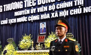 Người dân thành kính tưởng nhớ nguyên Chủ tịch nước Trần Đức Lương