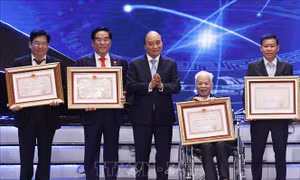 Lễ trao Giải thưởng Hồ Chí Minh, Giải thưởng Nhà nước về Khoa học và Công nghệ đợt 6
