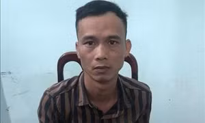 Một công an viên bị thương nặng khi truy bắt cướp