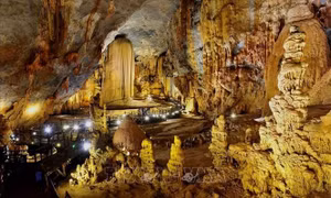 Phong Nha - Kẻ Bàng lọt danh sách 11 điểm đến đẹp nhất Việt Nam