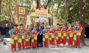 Sôi nổi Hội trại 'Tự hào nòi giống Tiên Rồng'