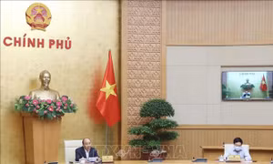 Thủ tướng: Nới lỏng một bước hoạt động xã hội nhưng phải kiểm soát đúng mức