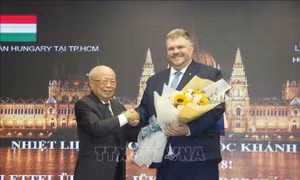 Thắt chặt tình đoàn kết giữa nhân dân Việt Nam và Hungary