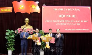 Công bố quyết định chuẩn y hai Ủy viên Ban Thường vụ Thành ủy Đà Nẵng